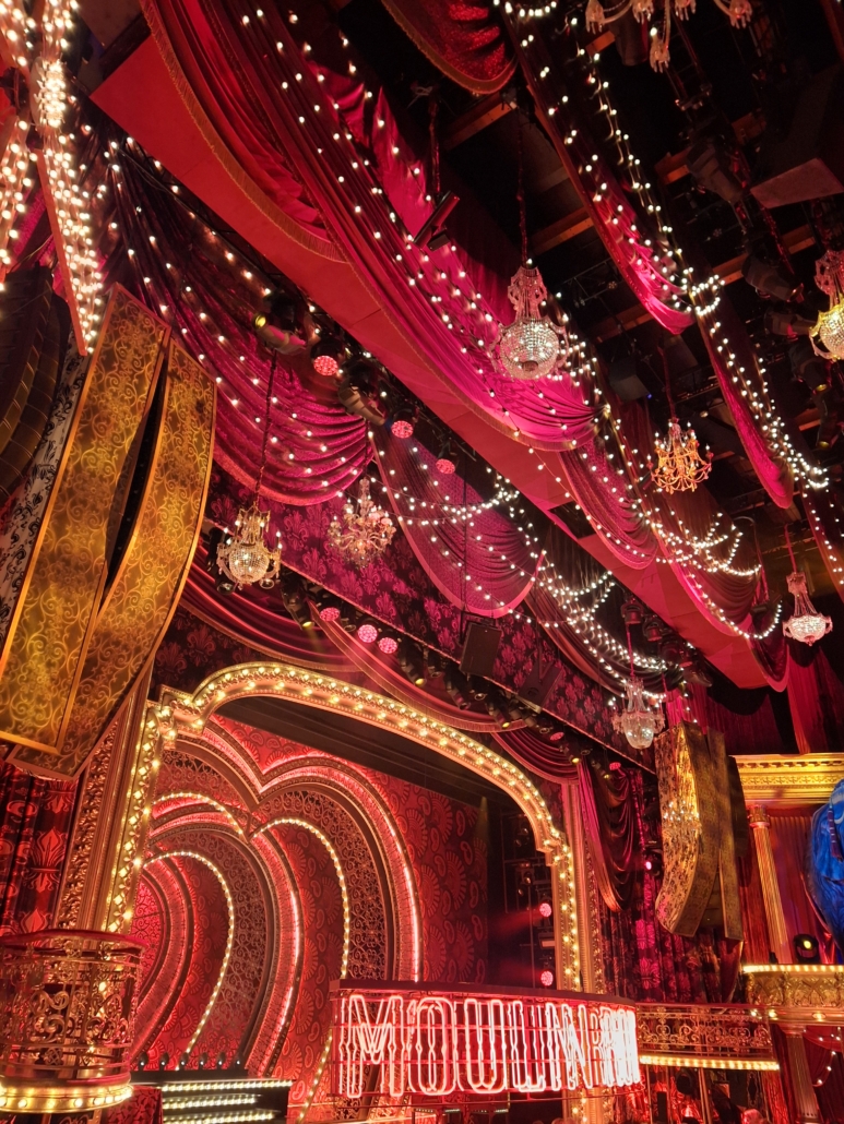 Moulin rouge decor
